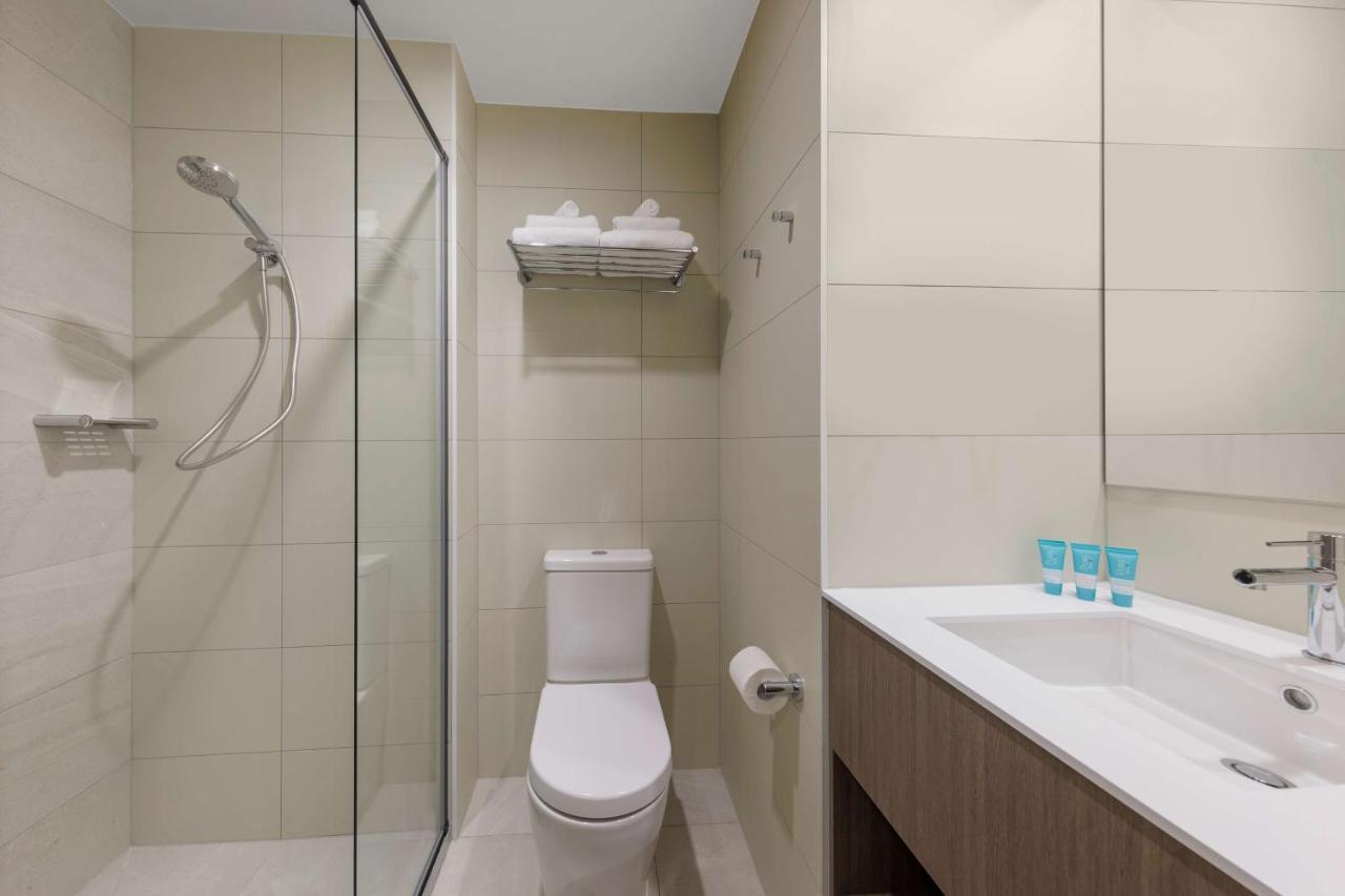 Best Western Queen Victoria Market Hotel Melbourne Exterior photo