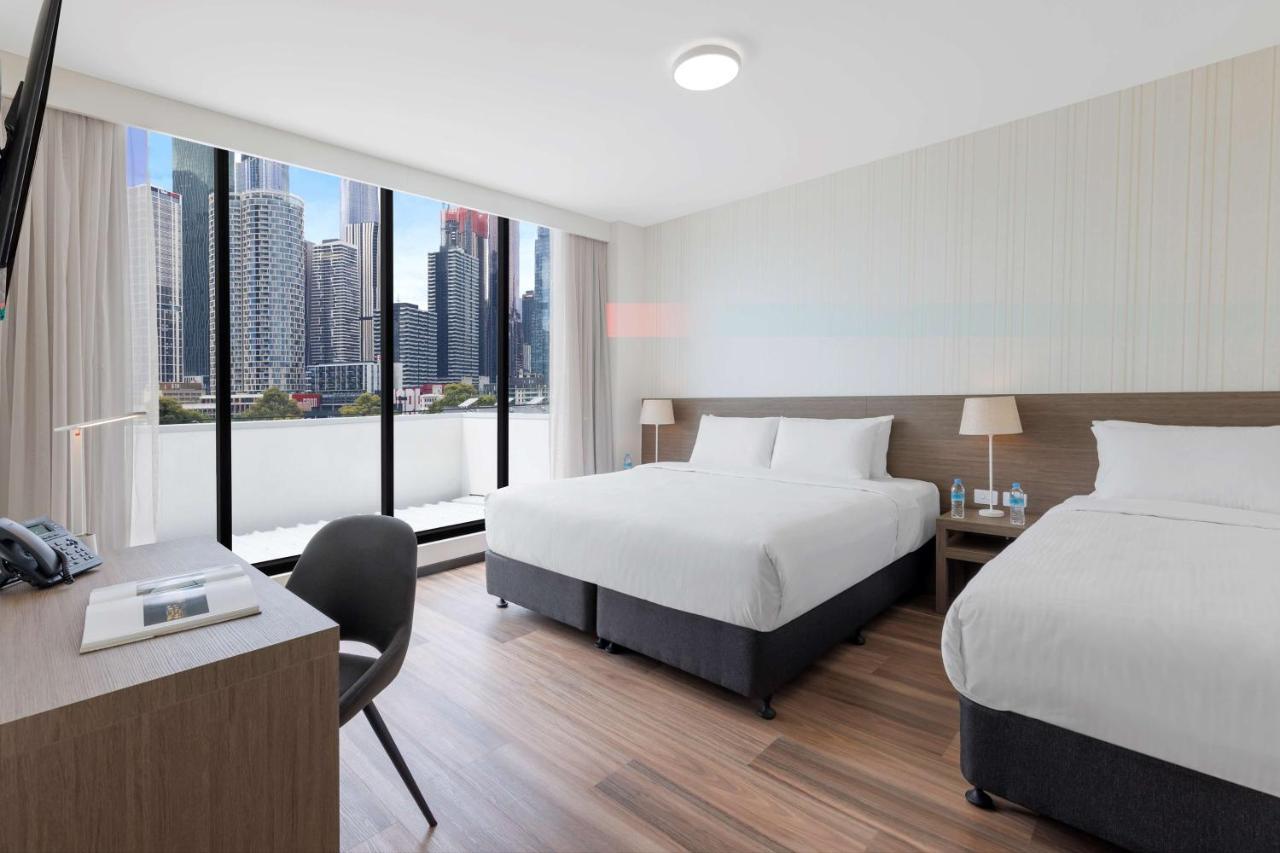 Best Western Queen Victoria Market Hotel Melbourne Exterior photo